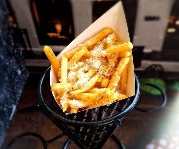 Trüf ve Parmesan Sos